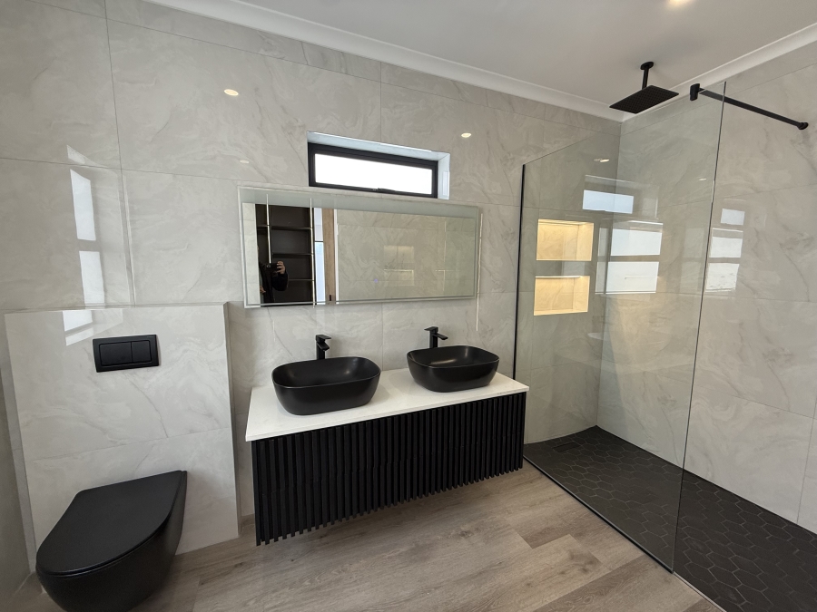 4 Bedroom Property for Sale in Sandown Western Cape